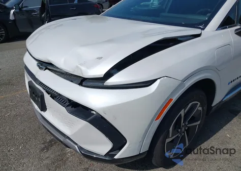 2024 Chevrolet Equinox 2Lt from USA, damaged, VIN 3GN7DLRR4RS286793